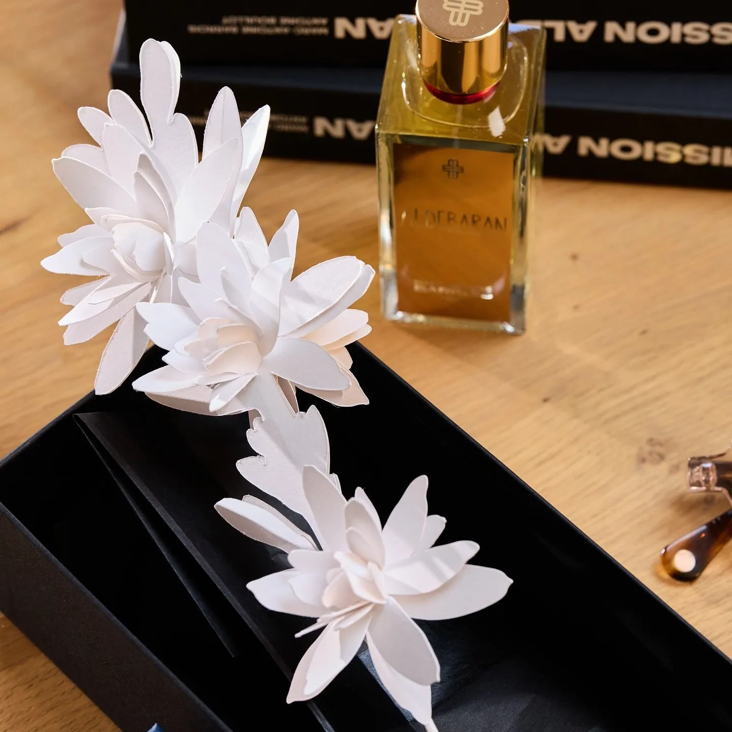 Marc Antoine Barrois Tuberose Paper Flower papirblomst 20 cm hvit
