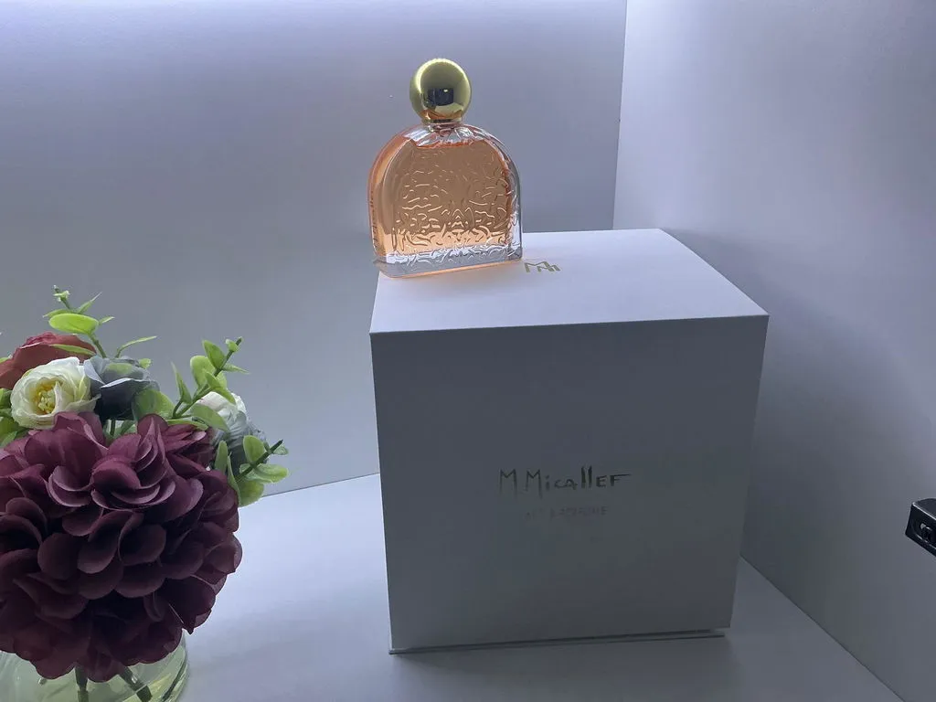 M.Micallef O Feminin eau de parfum 100 ml blomst