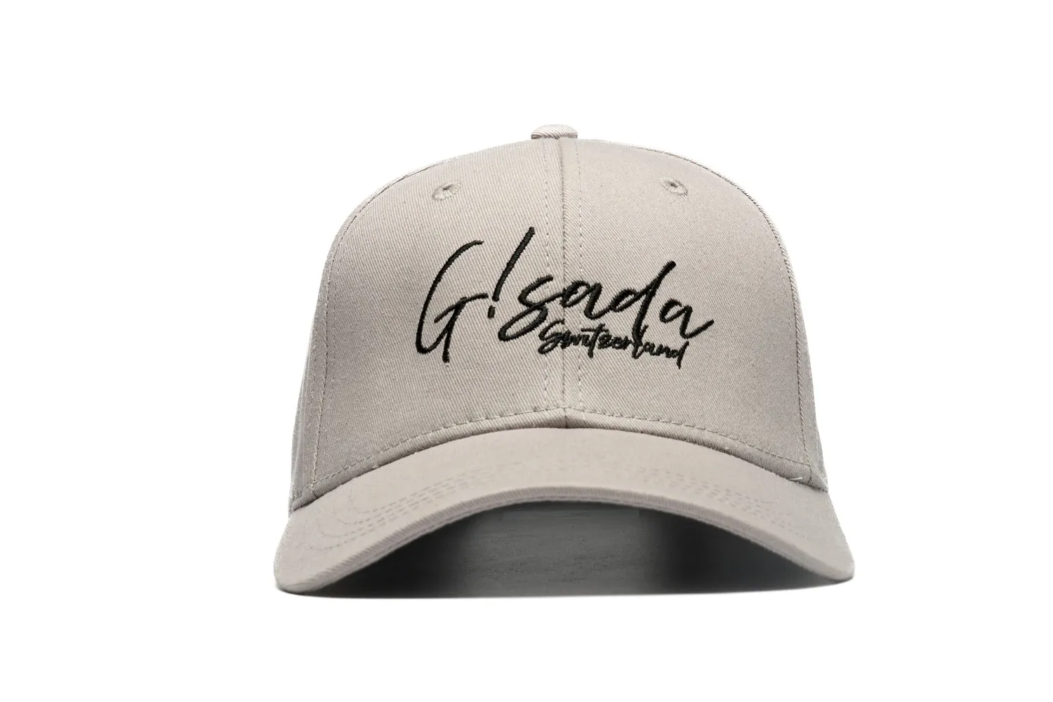 Gisada 8007 caps beige brodert bomullstwill