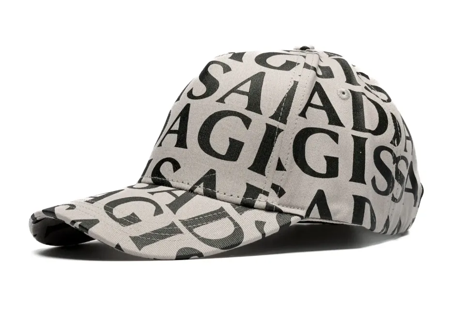 Gisada 8000 caps allover print pustende